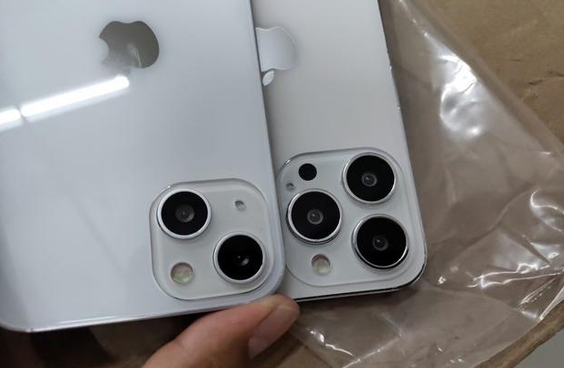 峡江苹果手机维修分享iPhone 13‌机模长什么样 