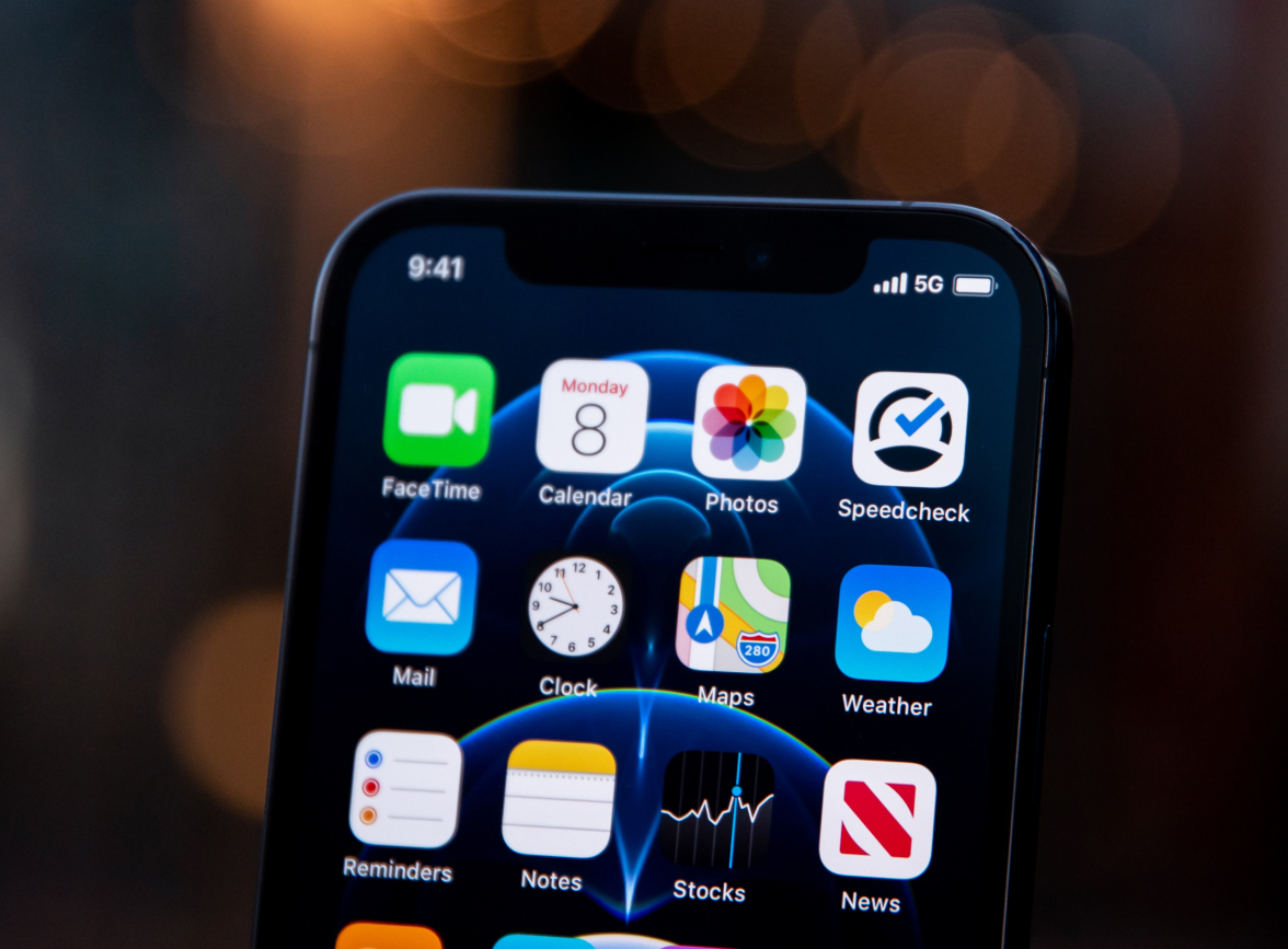 峡江苹果手机维修分享为什么 iPhone 12 在冬季会自动关机 